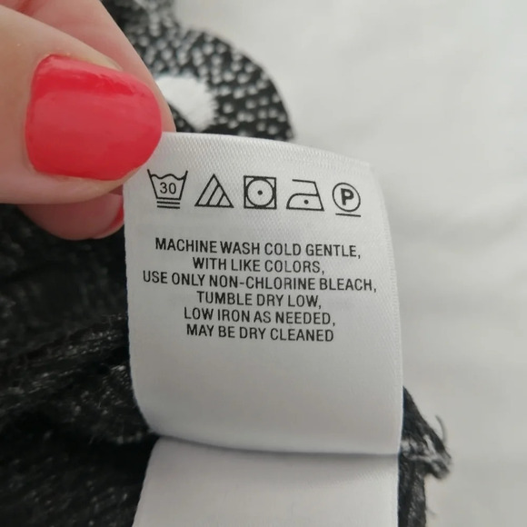 Anthropologie Maeve Polka Dot Jacquard V-Neck Tank Blouse in Black White XS - Picture 12 of 16